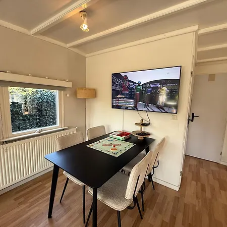 Boshuis Bubbels Wellness With Private Hottub And Sauna - Super House With Huge Garden And Private Parking Space - Veluwe Appartement Voorthuizen