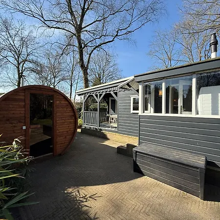 Boshuis Bubbels Wellness With Private Hottub And Sauna - Super House With Huge Garden And Private Parking Space - Veluwe Apartment Voorthuizen