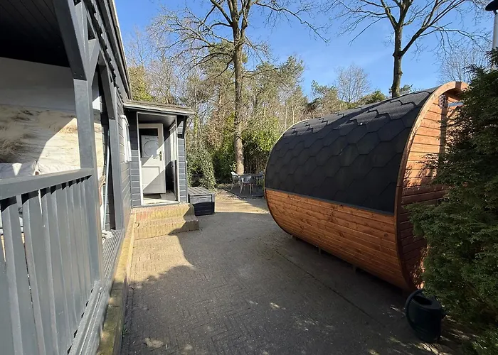 Boshuis Bubbels Wellness With Private Hottub And Sauna - Super House With Huge Garden And Private Parking Space - Veluwe Lägenhet *